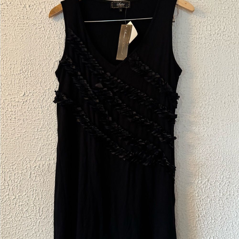 Black Sleeveless V-Neck Tank with Diagonal Ribbon Trim
